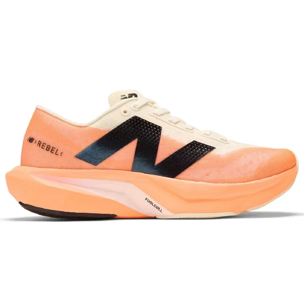 Tênis New Balance FuelCell Rebel V4 - Laranja